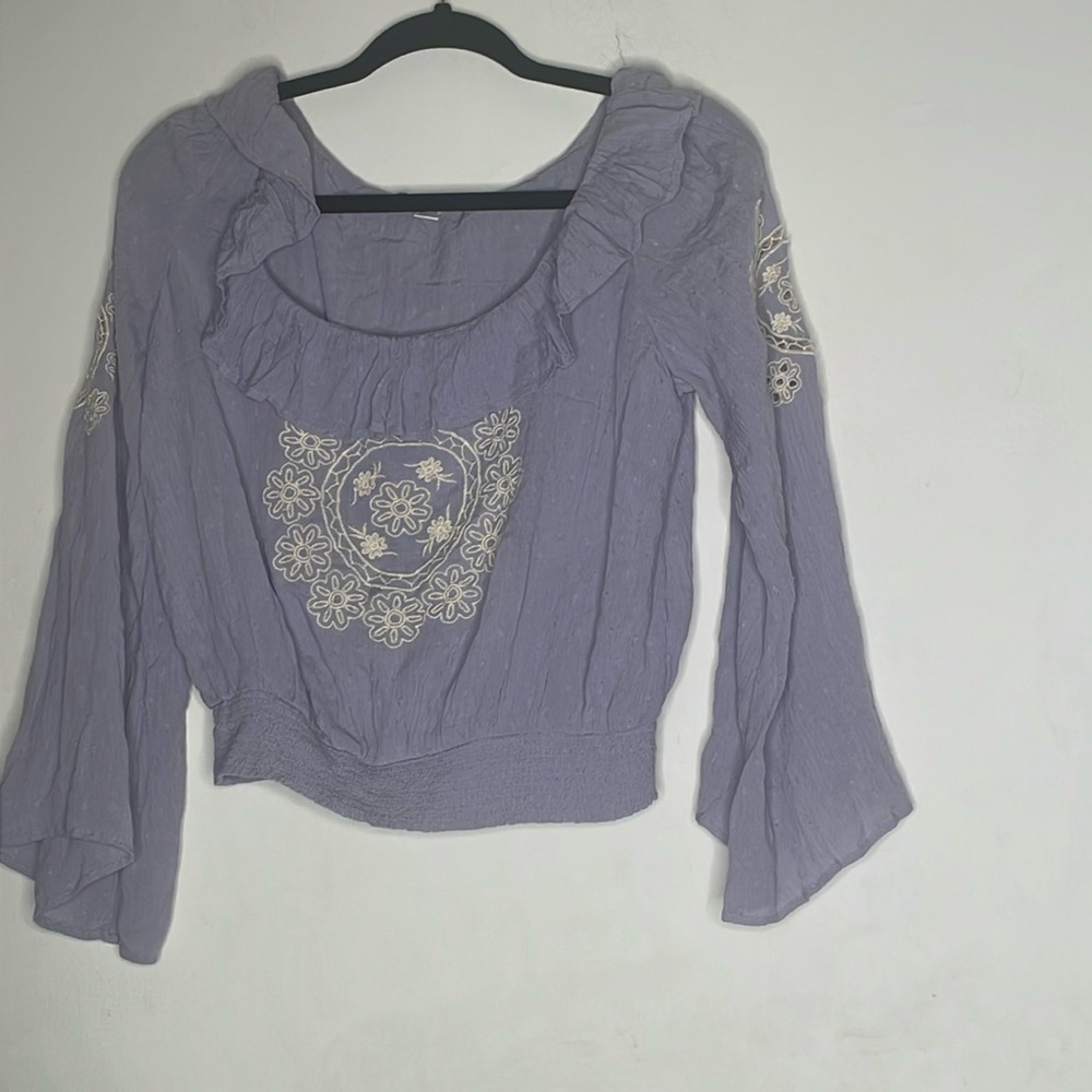 American Eagle blue white boho crop​